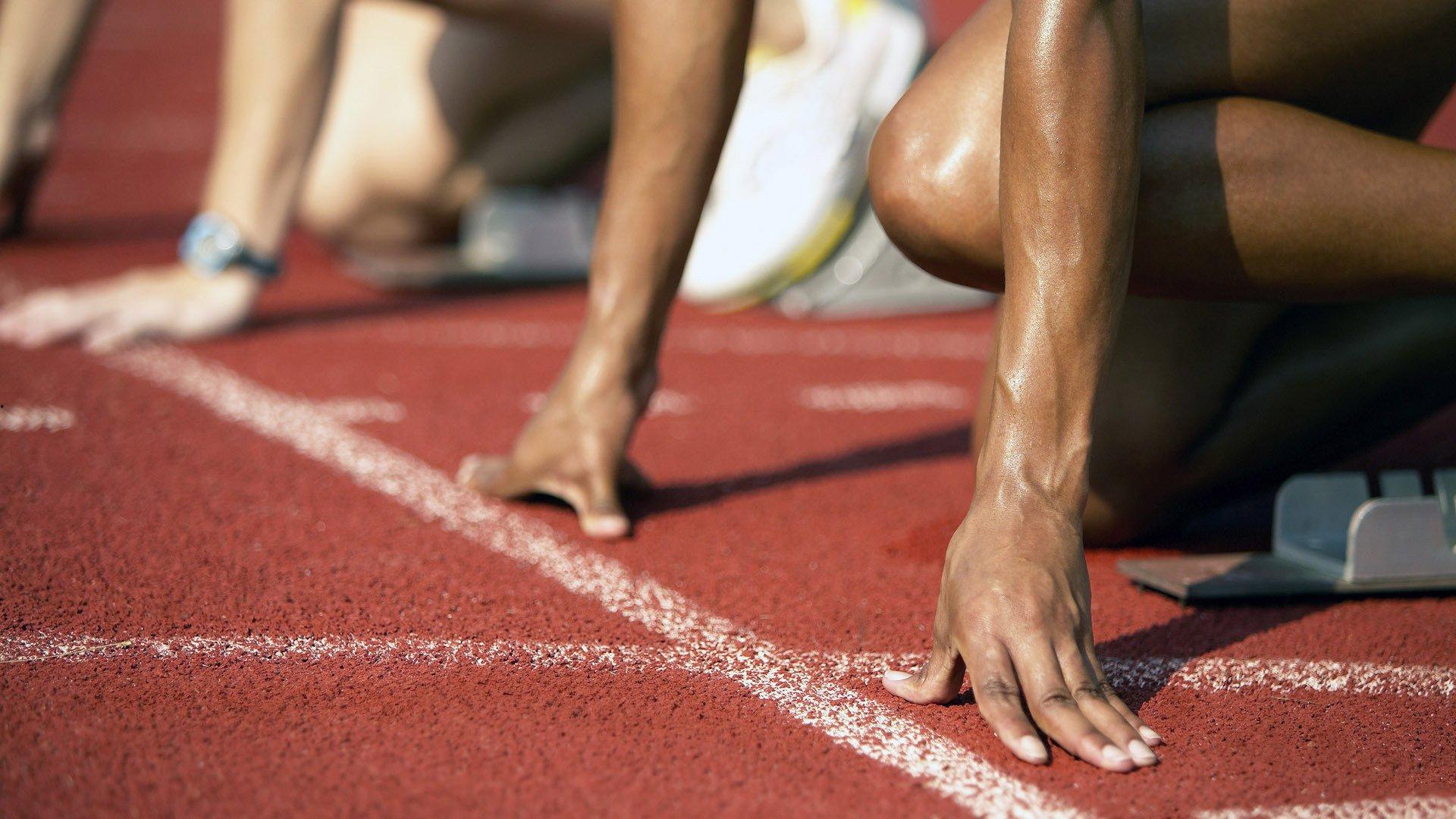 颜骏凌动情回应范德萨祝福，儿时偶像的鼓励是我职业生涯最珍贵的礼物