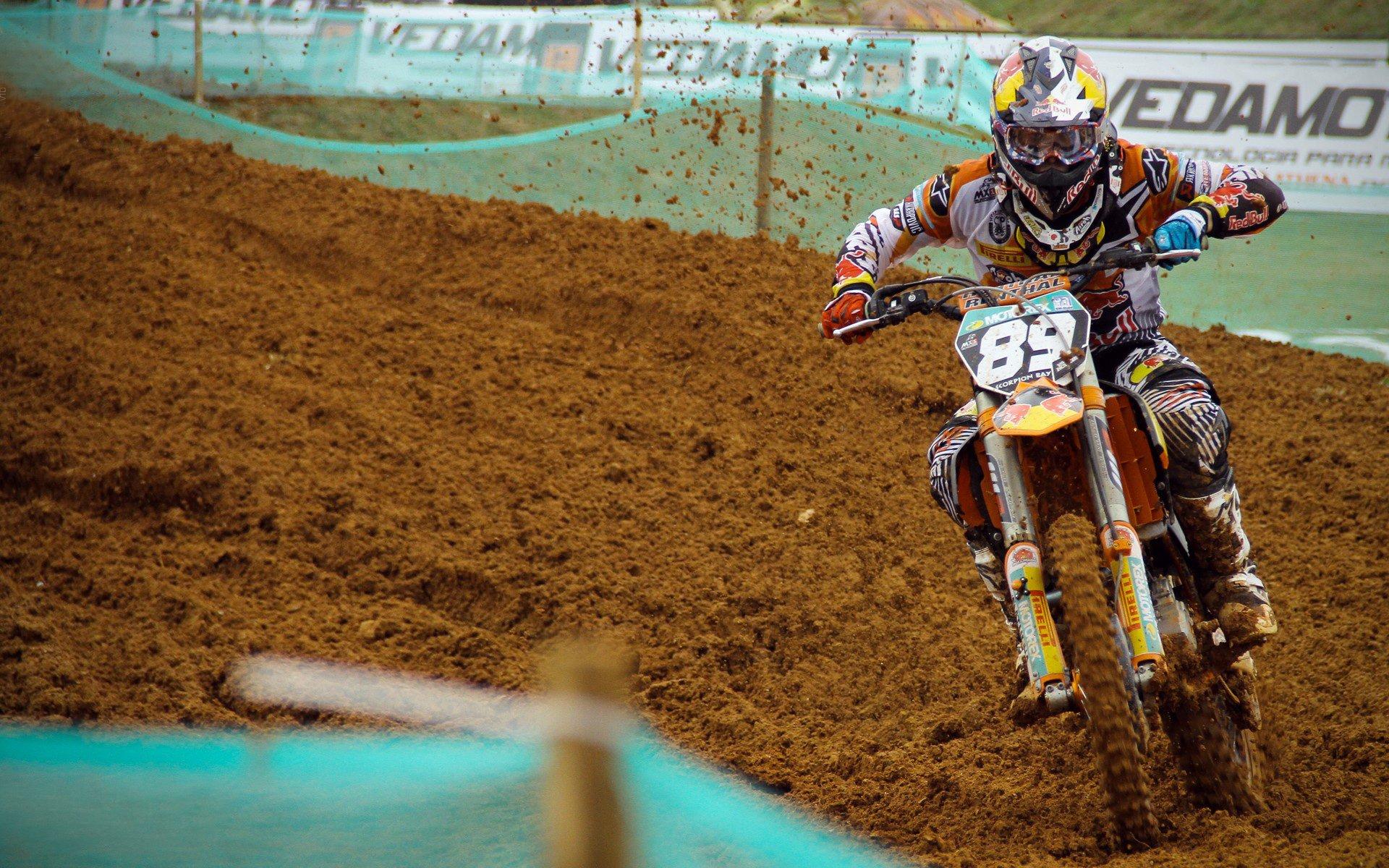 突破传统，新秀力量悄然崛起，三杰时代下的隐形革命