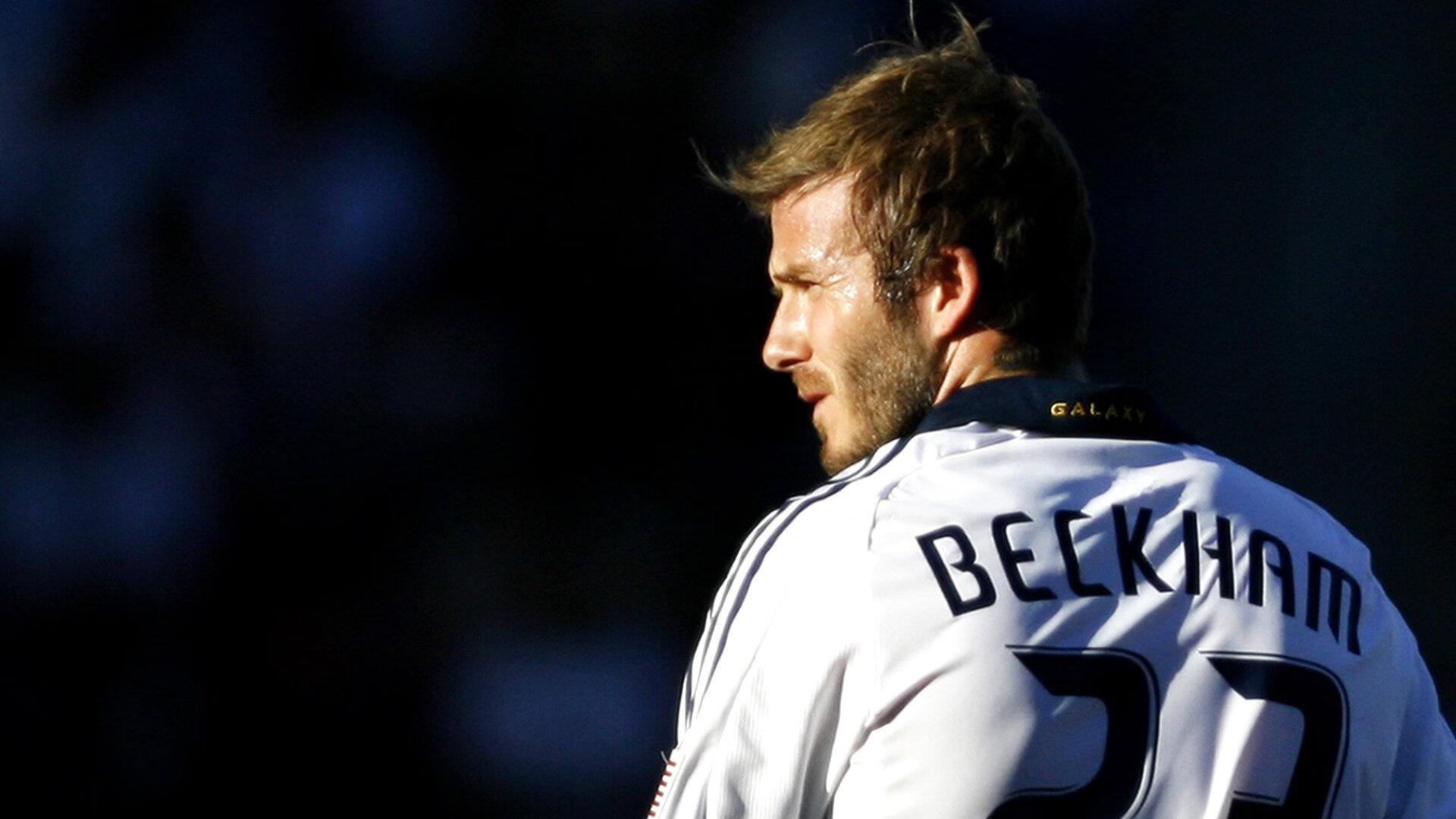 传奇齐聚首尔绿茵场 趣味挑战赛卡卡小罗闪耀 内斯塔宝刀未老